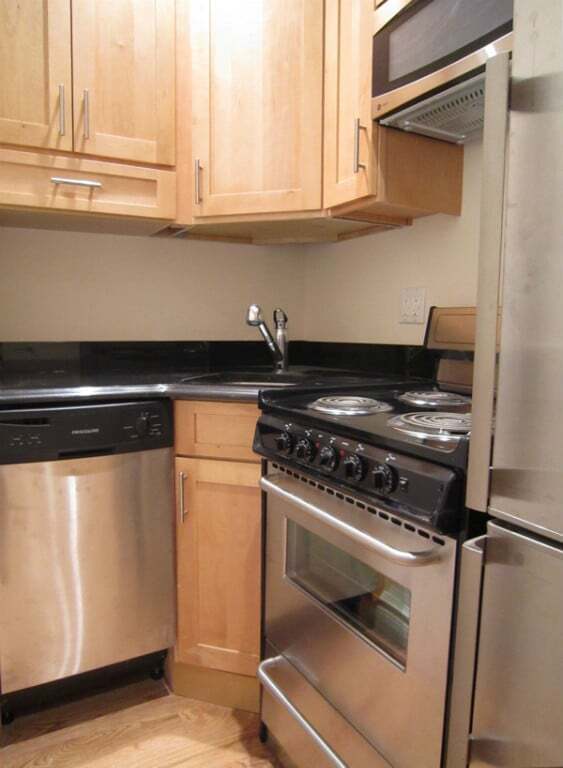 Photo - 560 Hudson St Unit 4