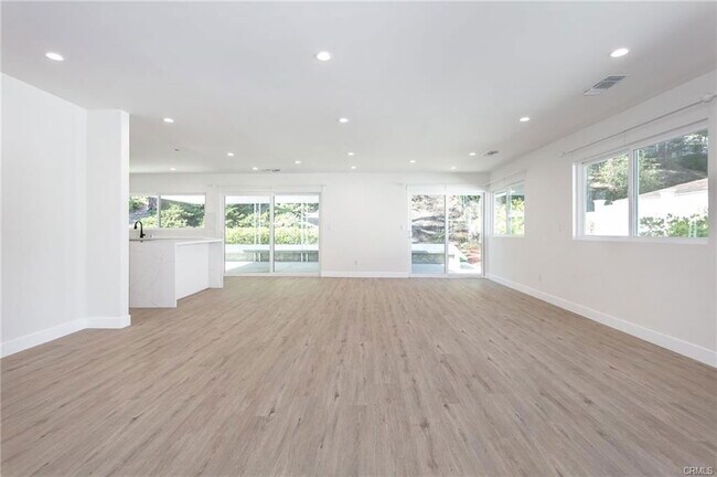 Photo - 6419 Valley Cir Terrace