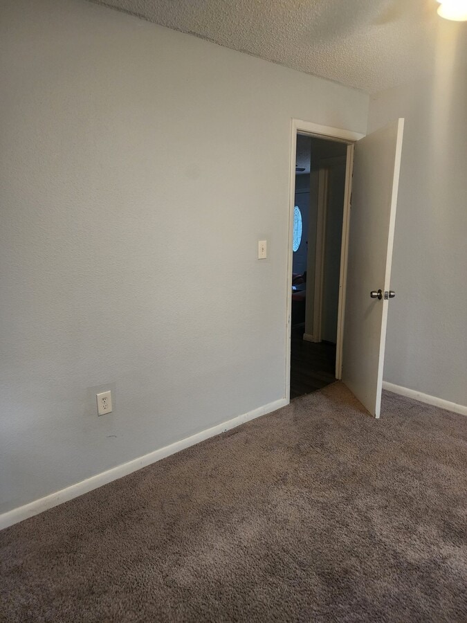 Photo - 2118 Navel Cir S