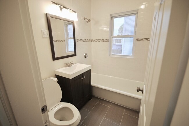 Photo - 15 Taylor St Unit 1