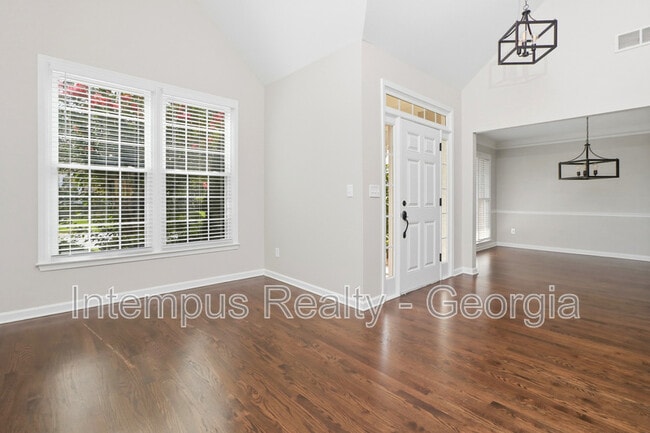 4241 Moccasin Trail