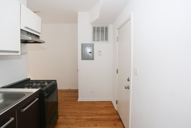 Photo - 5054 N Winthrop Ave Unit 602