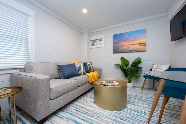 Photo - 1140 Simpson Ave Unidad ID1309006P