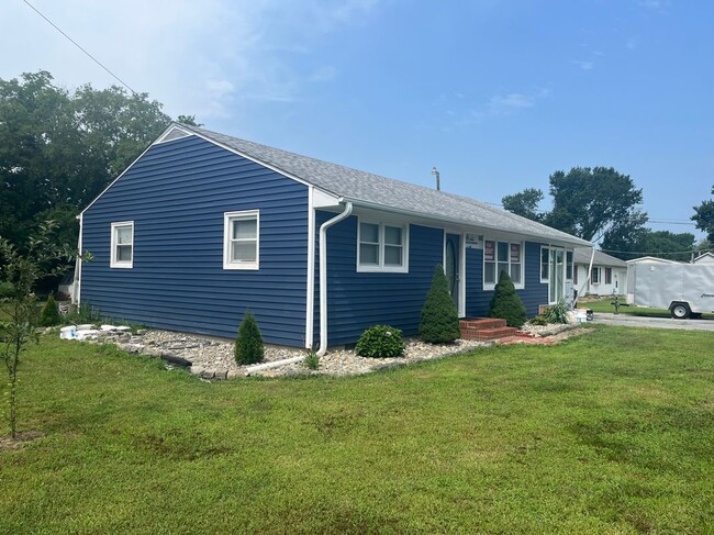 Building Photo - 28250 Layton Davis Rd
