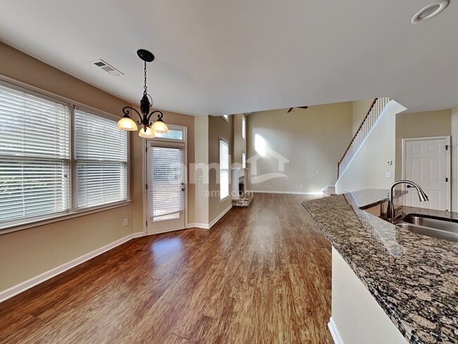 Photo - 3215 Thimbleberry Trail