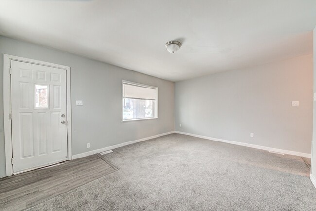 Photo - 438 Kathleen St Unit 1