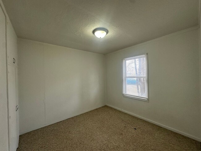 Photo - 1 Bedroom 1 Bathroom Duplex for rent in Aztec