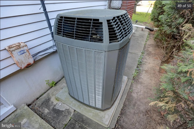 Photo - 13 Harrison Ave N