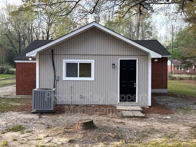 Photo - 4723 Harbin St
