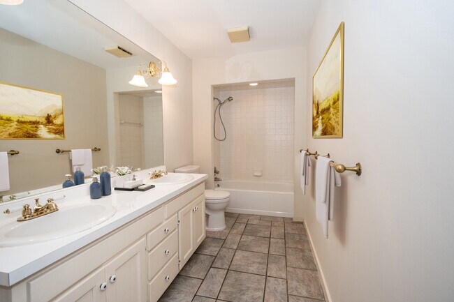 Photo - St. Anthony Flats