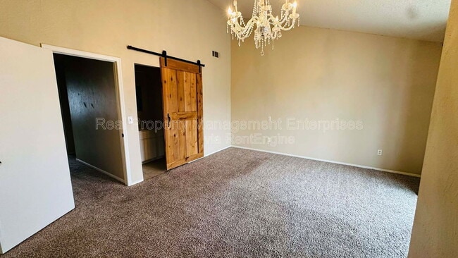 Photo - 5805 Hefner Village Ct