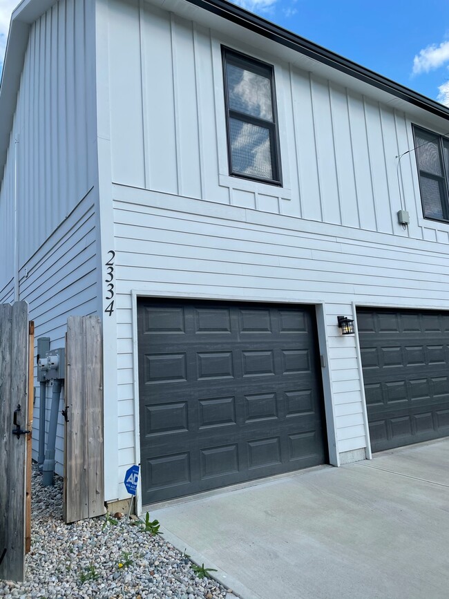 Photo - 2334 N Delaware St Unit B