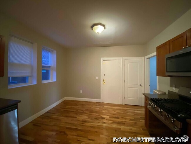 Building Photo - 119 Washington St Rental