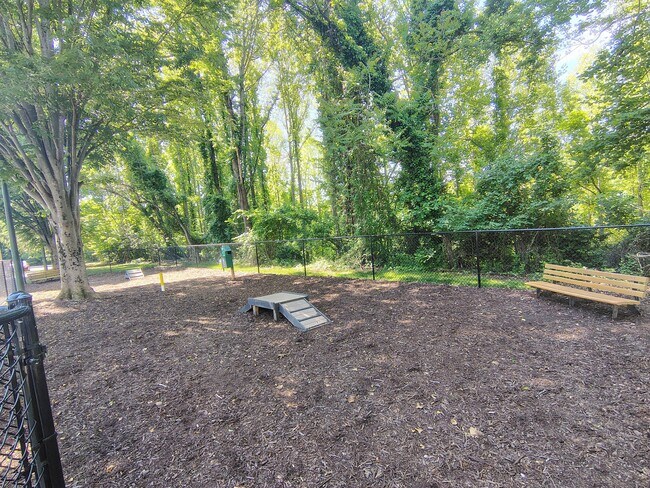 600 Reusens Rd Unit Waitlist