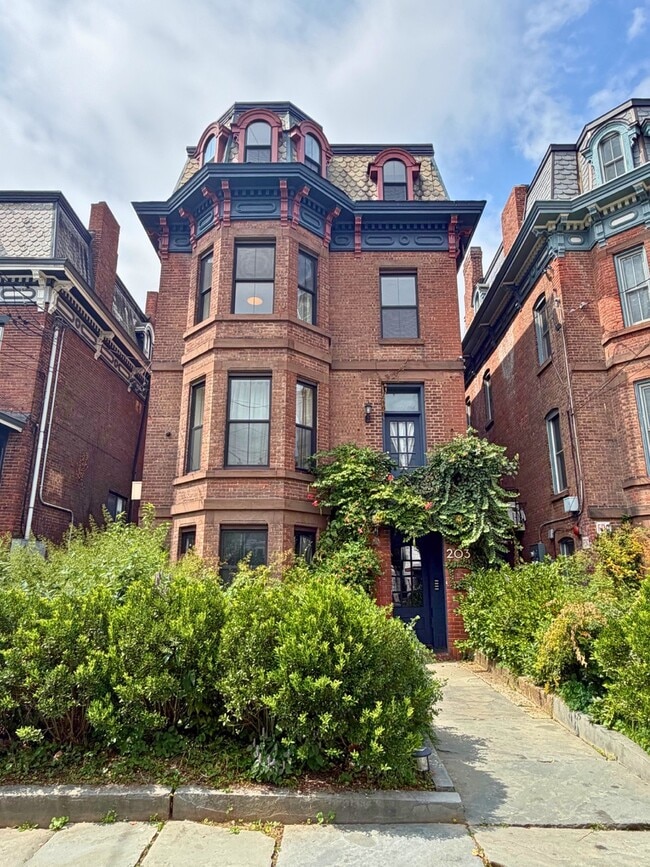 Photo - 203 Liberty St Unit 3