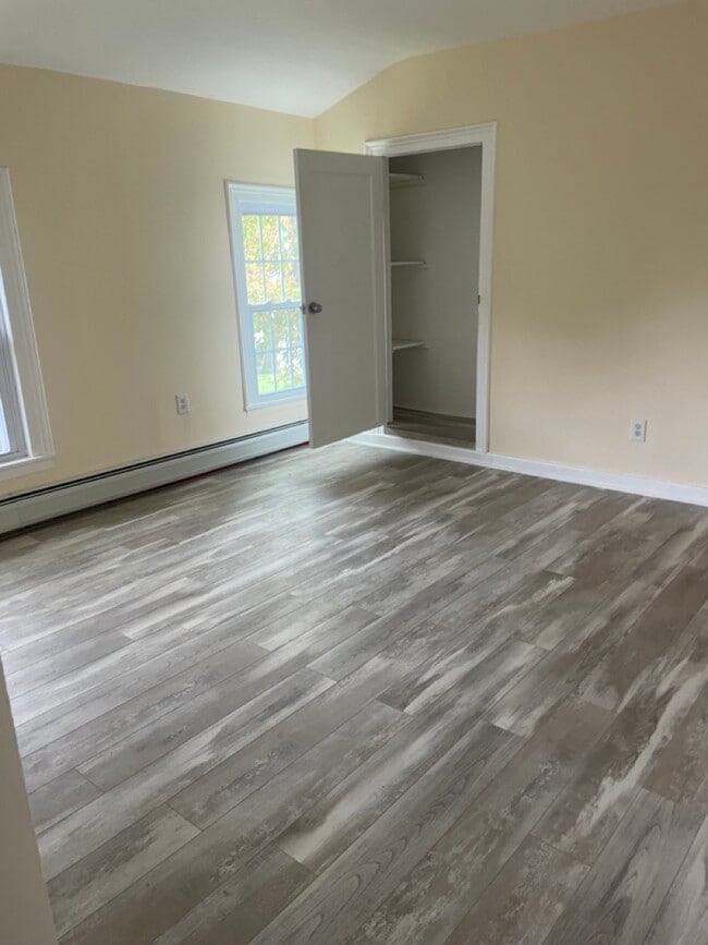 Sala de estar - 404 W Clinton St Unidad 4