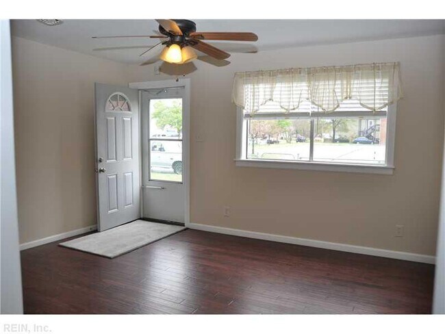 Photo - 3823 Bluestone Ave