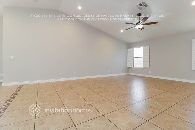 Photo - 10784 W Flanagan St