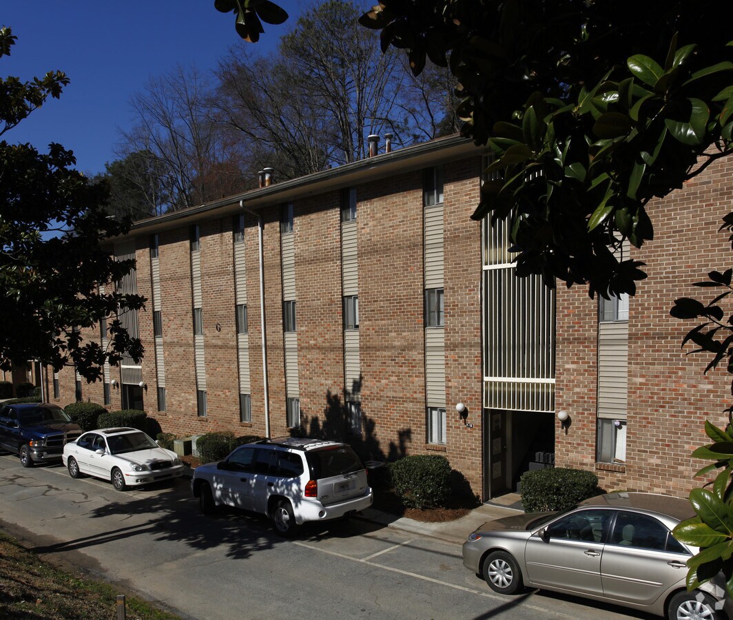 Photo - Buford Towne Apartments