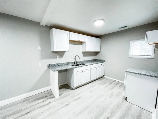 Photo - 3154 N Gale St