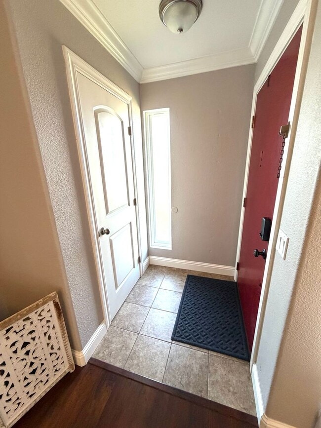 Photo - Desirable Home in Lincoln Village – A must see!