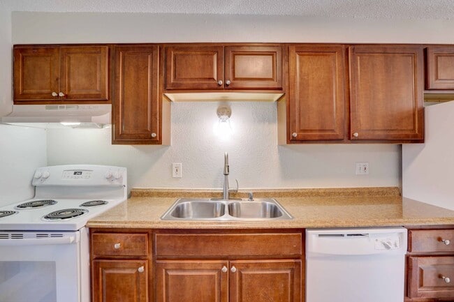 Photo - Allison Court Apartments