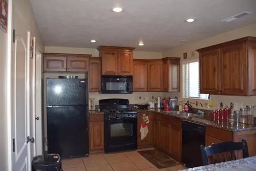 Photo - 370 W 1425 N