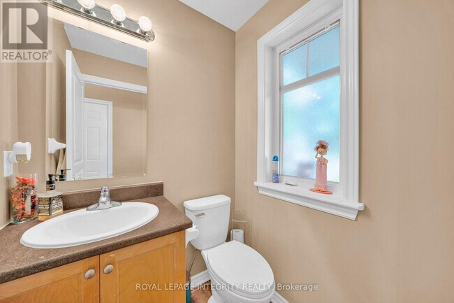 Photo - 175 Hornchurch Ln