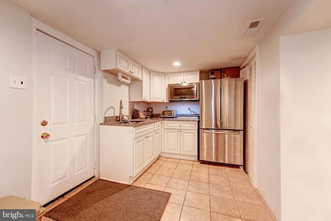 Photo - 4901 7th St N