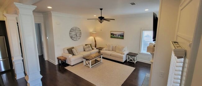 Photo - 745 Glennbrooke Blvd