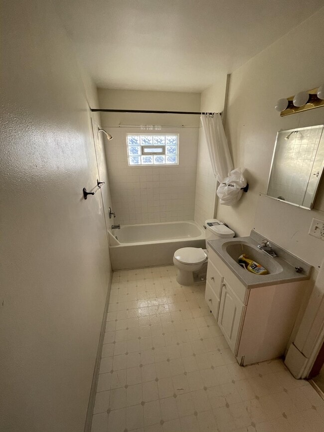 Photo - 1214 Morgan St