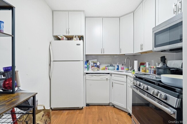 Photo - 10 Cottage Pl Unit 3G