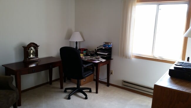 2nd Bedroom - S85W18650 Jean Dr Unidad 18662