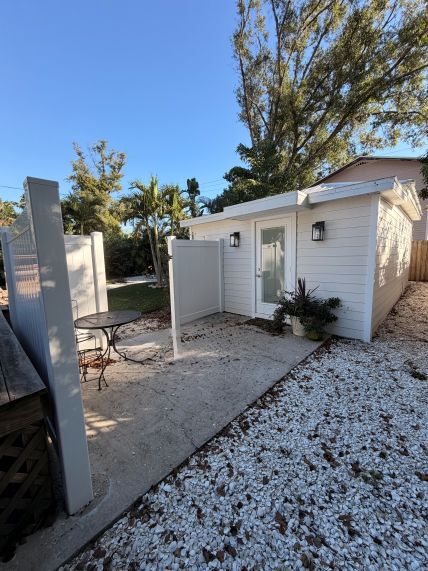 Exterior - 6007 N Orange Blossom Ave Unit Guest House