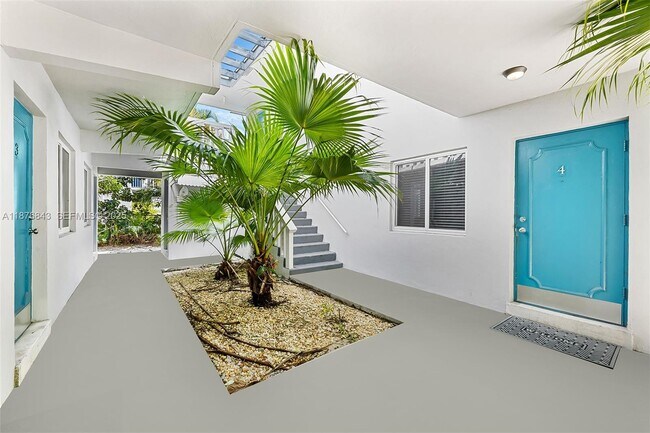 Photo - 2616 NE 14th Ave Unidad 2