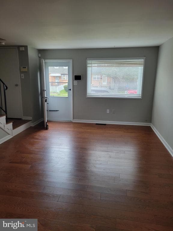 Photo - 630 Kingston Rd