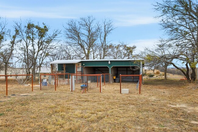 Photo - 610 Eastview Dr