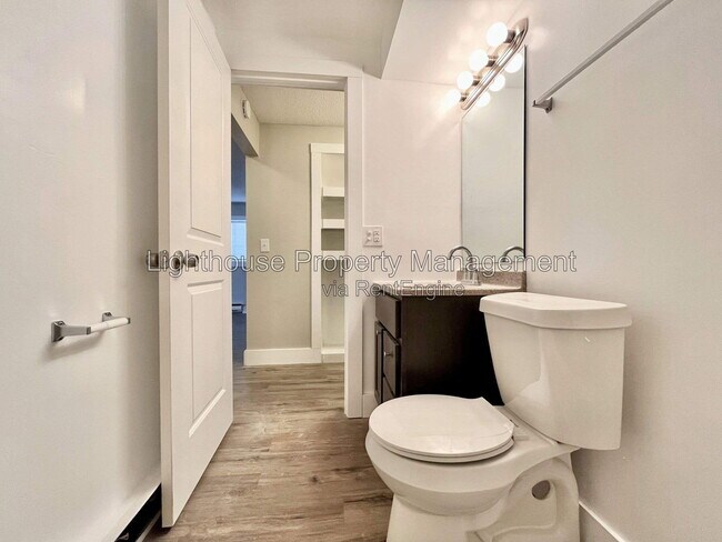 Photo - 1545 Carmil Dr Unit 4