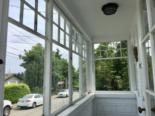 Charming Fremont Home - Charming Fremont Home