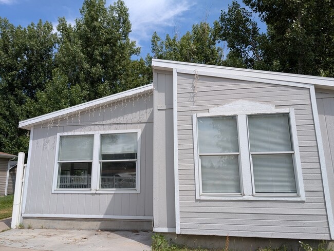 Building Photo - 1144 W Aspen Park Cir Rental