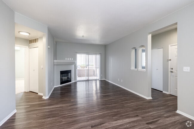 2BR - 1BA - 922SF - Living Room