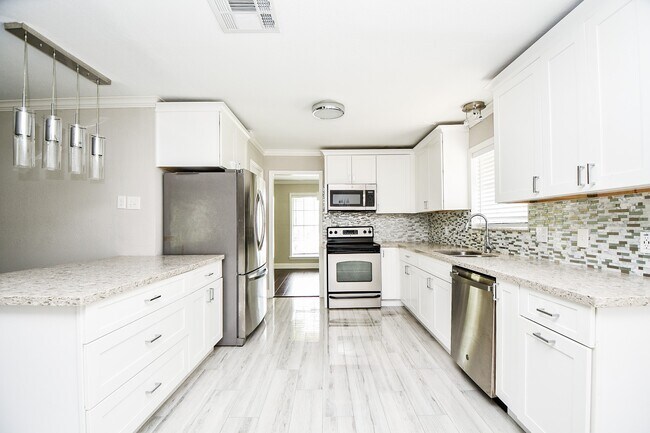 Photo - 4310 Woodvalley Dr