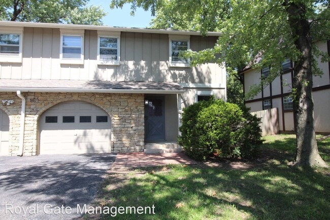 3 br, 2.5 bath House - 10720 W 88th Terrace - 3 br, 2.5 bath House - 10720 W 88th Terrace
