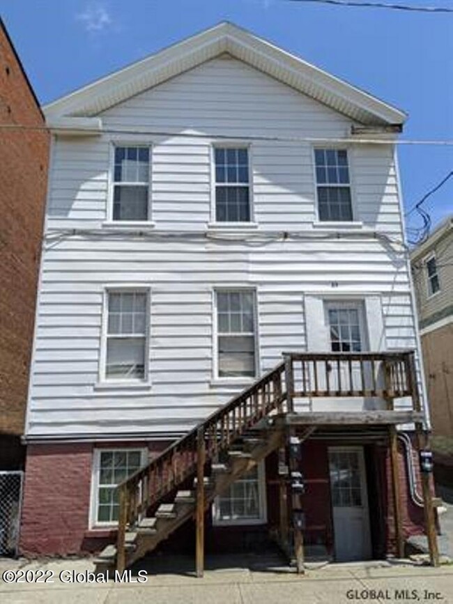 Photo - 84 Main St Apartment Unit #3