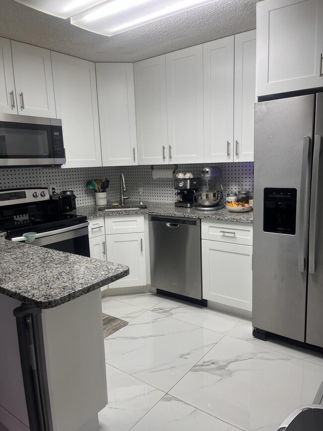 Building Photo - 4988 Sable Pine Cir Unit B2 Rental