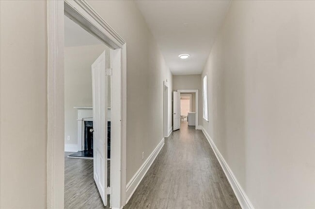 Photo - 256 Walker St