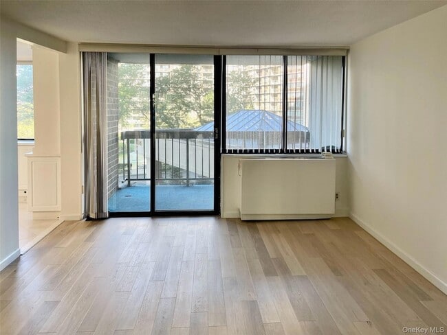 Building Photo - 1 Bay Club Dr Unit 3F Rental