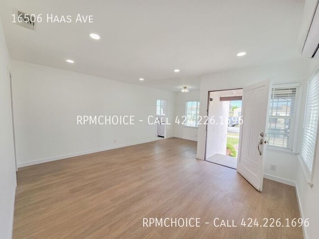 Photo - 16506 Haas Ave