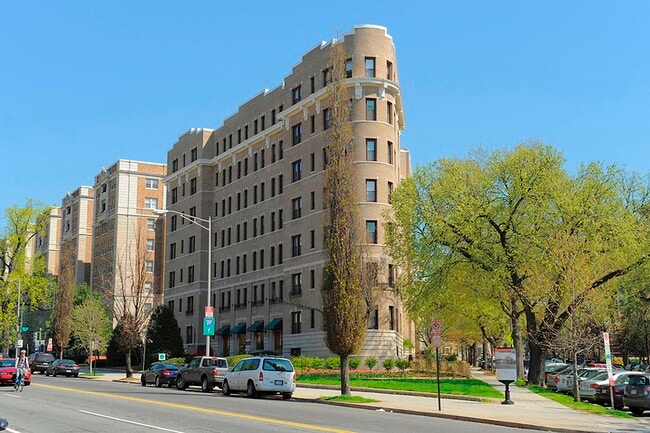 Building Photo - 2001 16th St NW Unit 603 Rental