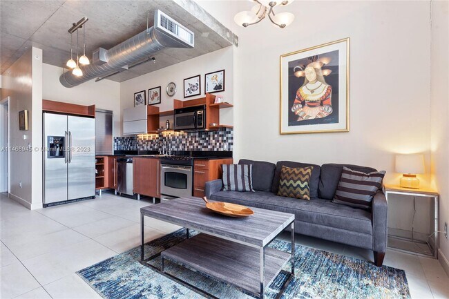 Photo - 690 SW 1st Ct Unidad 1018